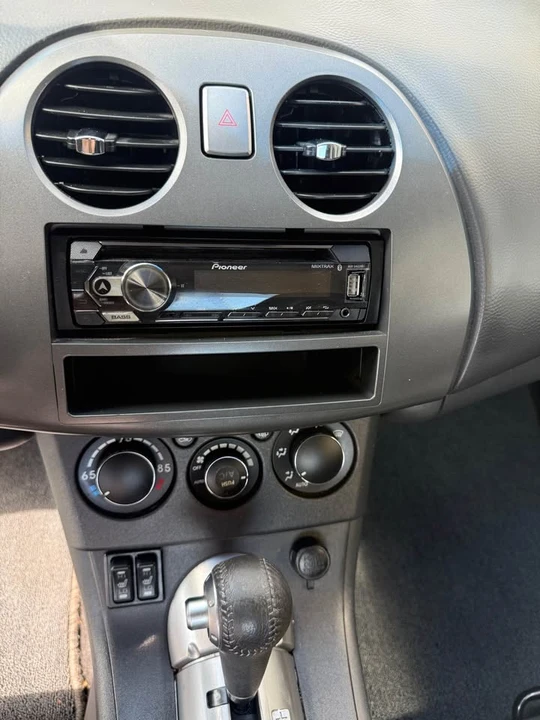 2010 Mitsubishi Eclipse 4th Gen - Image 12 of 17