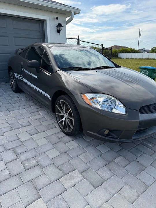 2010 Mitsubishi Eclipse 4th Gen - Image 3 of 12