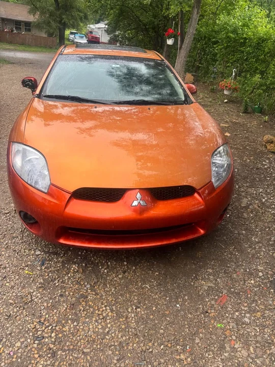 2010 Mitsubishi Eclipse 4th Gen - Image 5 of 8
