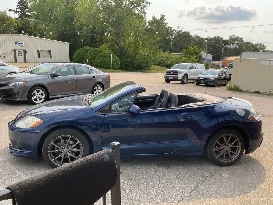 2010 Mitsubishi Eclipse 4th Gen - Image 2 of 20