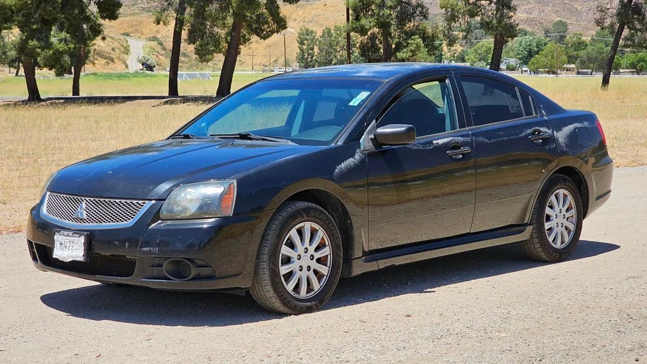 2010 Mitsubishi Galant 9th Gen - Image 2 of 12