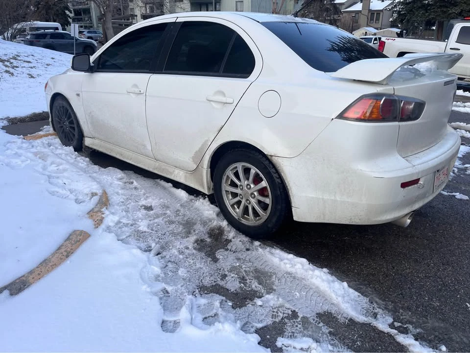 2010 Mitsubishi Lancer - Image 2 of 4