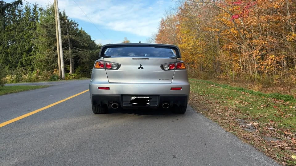 2010 Mitsubishi Lancer - Image 5 of 8