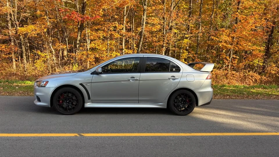 2010 Mitsubishi Lancer - Image 7 of 8