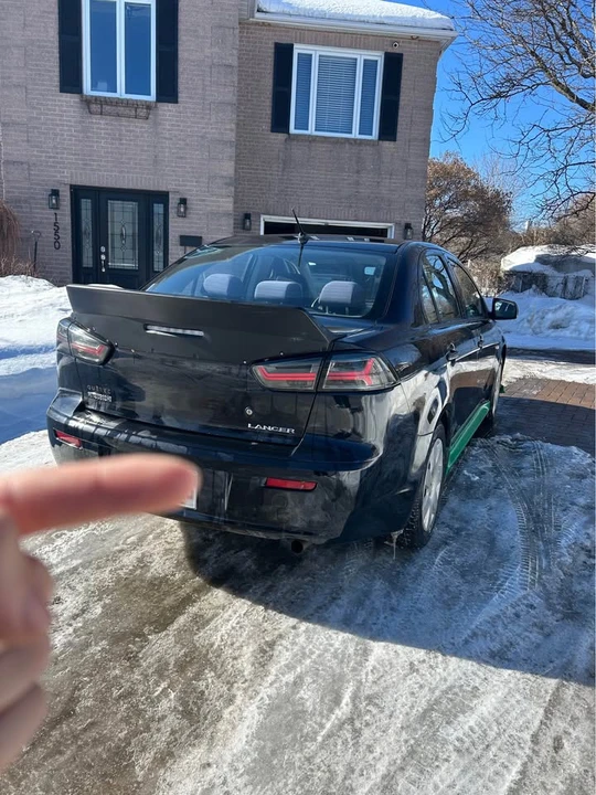 2010 Mitsubishi Lancer - Image 4 of 7