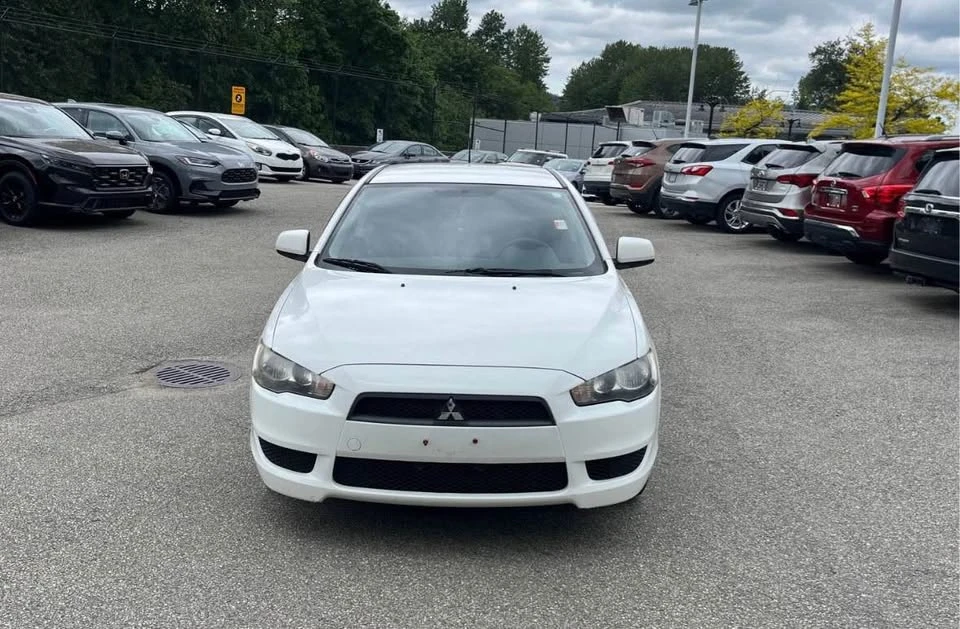 2010 Mitsubishi Lancer - Image 7 of 12