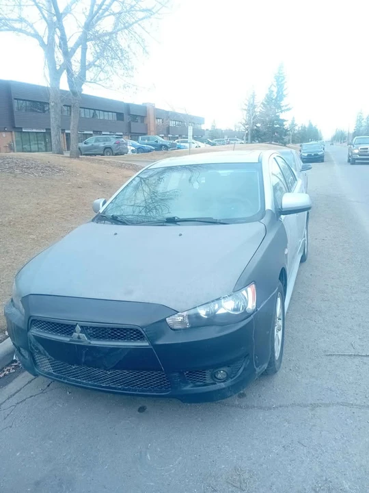 2010 Mitsubishi Lancer - Image 7 of 9