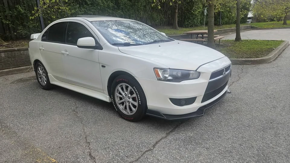 2010 Mitsubishi Lancer - Image 3 of 13