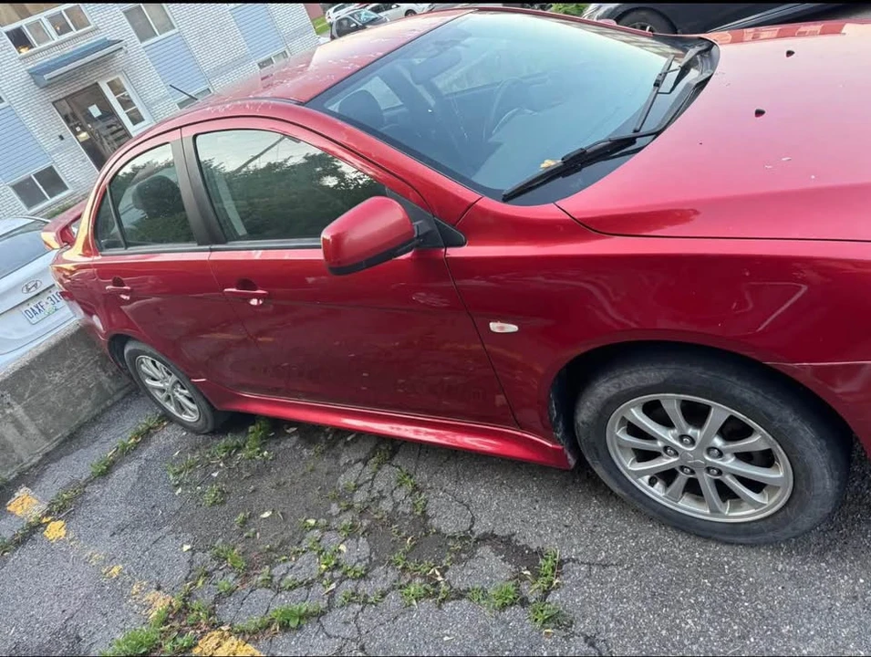 2010 Mitsubishi Lancer - Image 3 of 8
