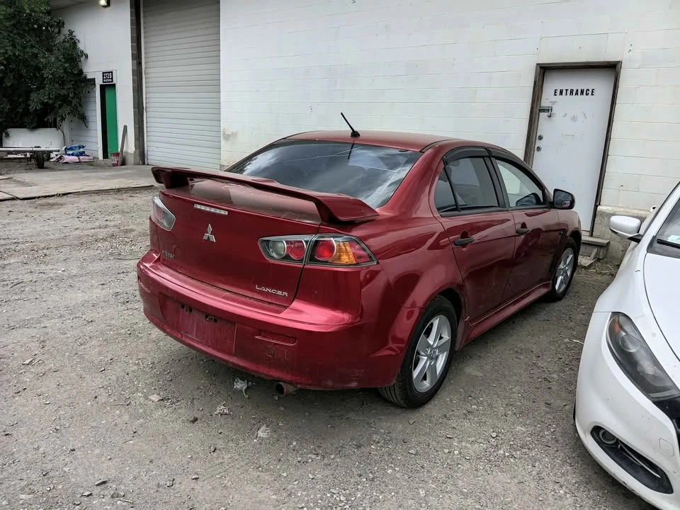 2010 Mitsubishi Lancer - Image 3 of 9