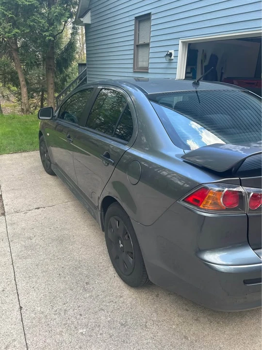 2010 Mitsubishi Lancer 9th Gen - Image 4 of 11