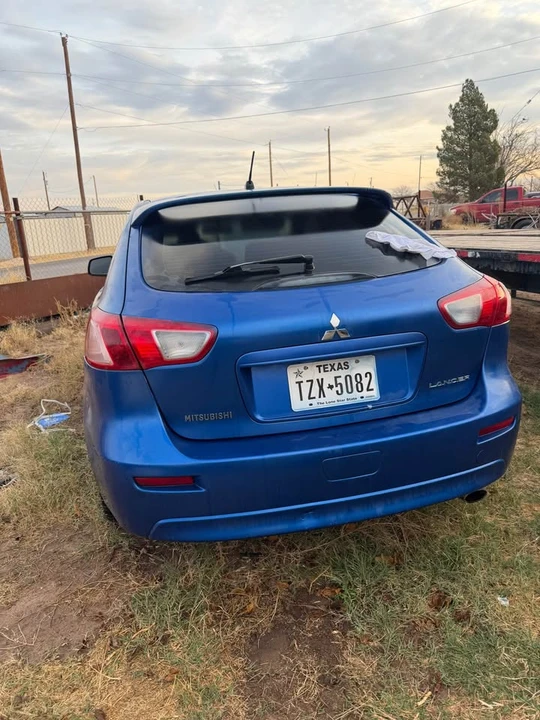 2010 Mitsubishi Lancer - Image 2 of 5