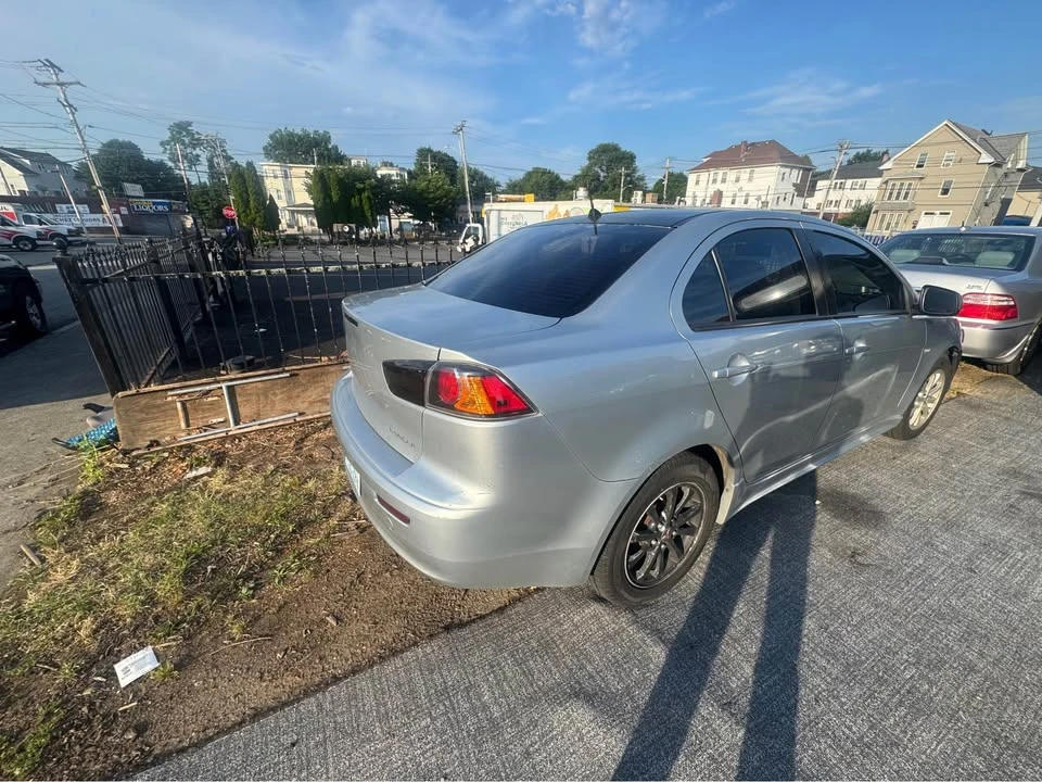 2010 Mitsubishi Lancer 8th Gen - Image 3 of 8