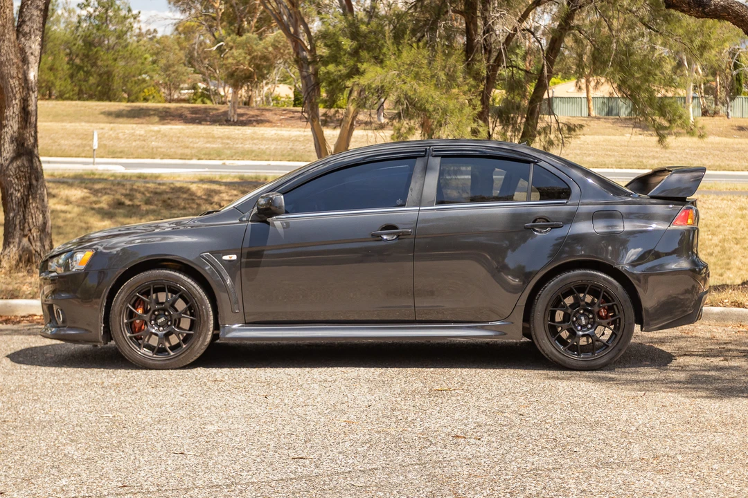 2010 Mitsubishi Lancer Evolution X 9th Gen - Image 8 of 31