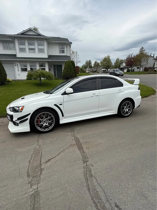 2010 Mitsubishi Lancer Evolution X 9th Gen - Image 5 of 10