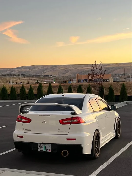 2010 Mitsubishi Lancer Evolution X 9th Gen - Image 11 of 17