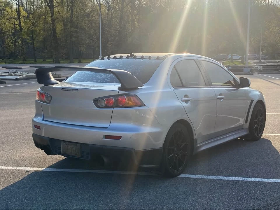 2010 Mitsubishi Lancer - Image 4 of 14