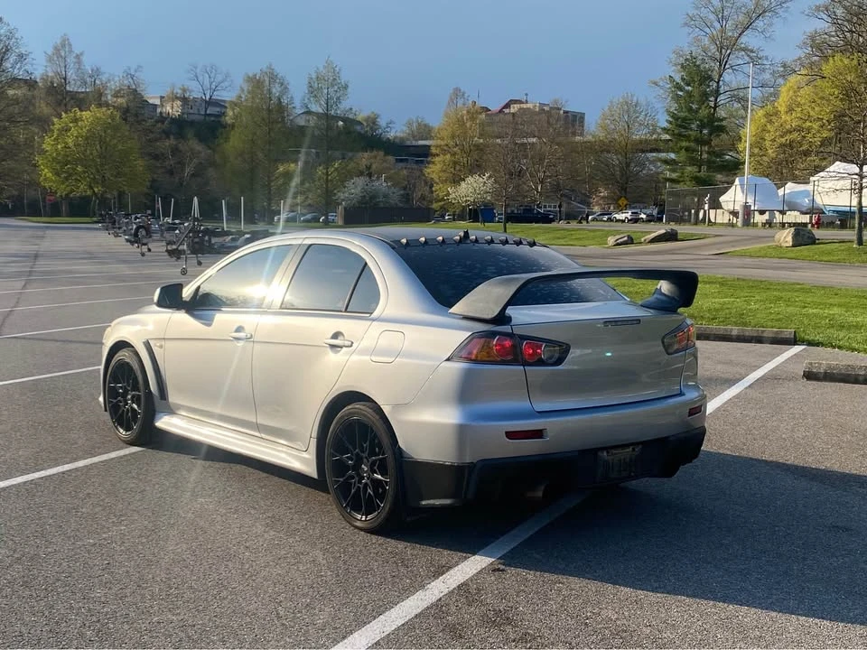 2010 Mitsubishi Lancer - Image 7 of 14
