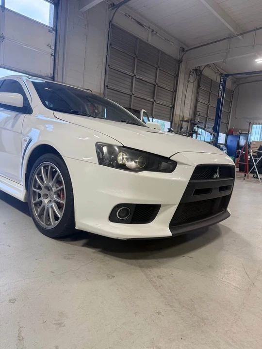 2010 Mitsubishi Lancer Evolution X 9th Gen - Image 6 of 11