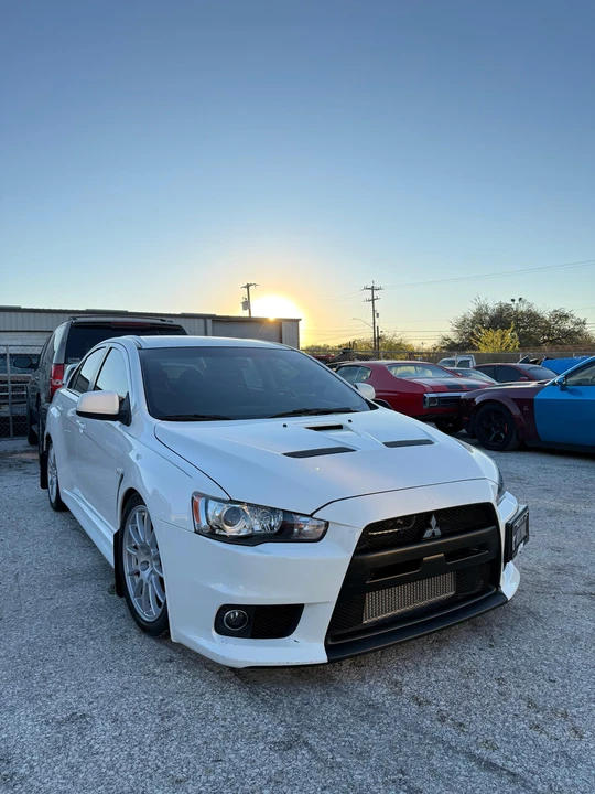 2010 Mitsubishi Lancer Evolution X 9th Gen - Image 17 of 31