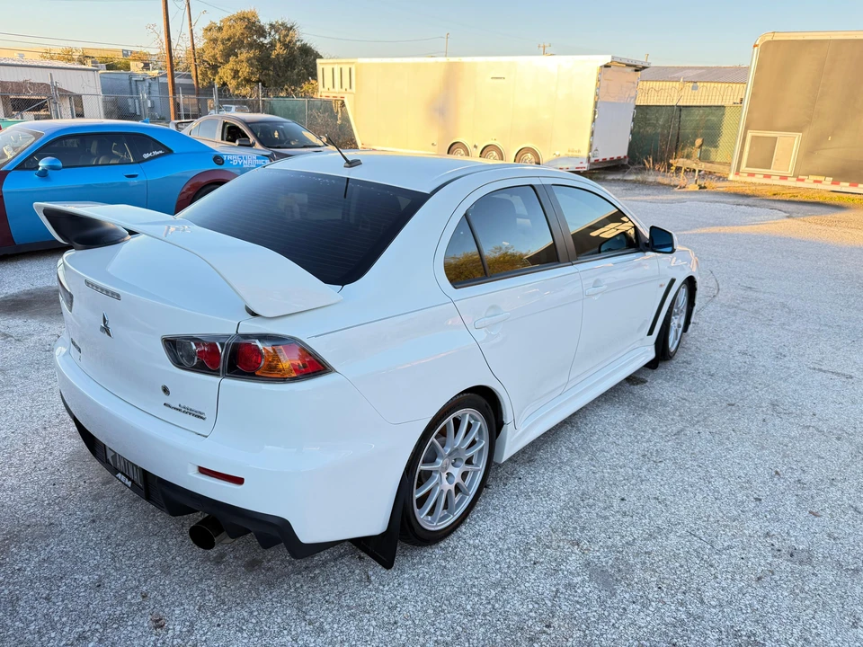 2010 Mitsubishi Lancer Evolution X 9th Gen - Image 14 of 31