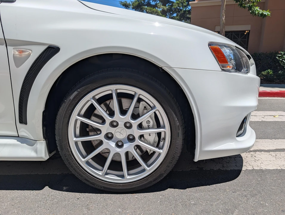 2010 Mitsubishi Lancer Evolution X 9th Gen - Image 25 of 31