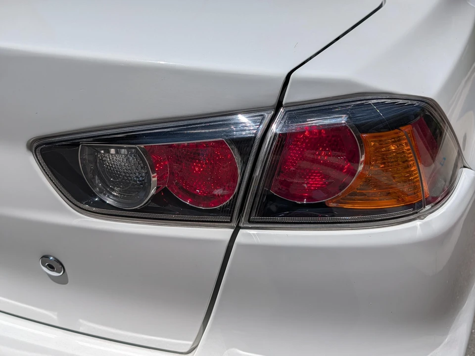 2010 Mitsubishi Lancer Evolution X 9th Gen - Image 20 of 31