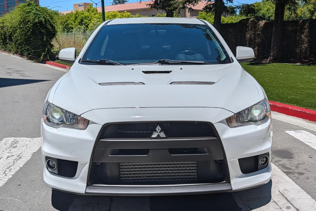2010 Mitsubishi Lancer Evolution X 9th Gen - Image 2 of 31
