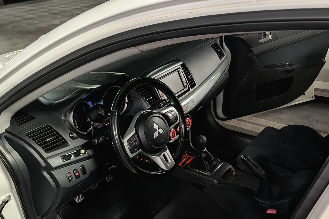 2010 Mitsubishi Lancer Evolution X 9th Gen - Image 28 of 31