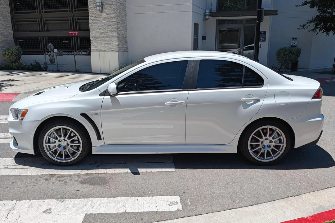 2010 Mitsubishi Lancer Evolution X 9th Gen - Image 3 of 31