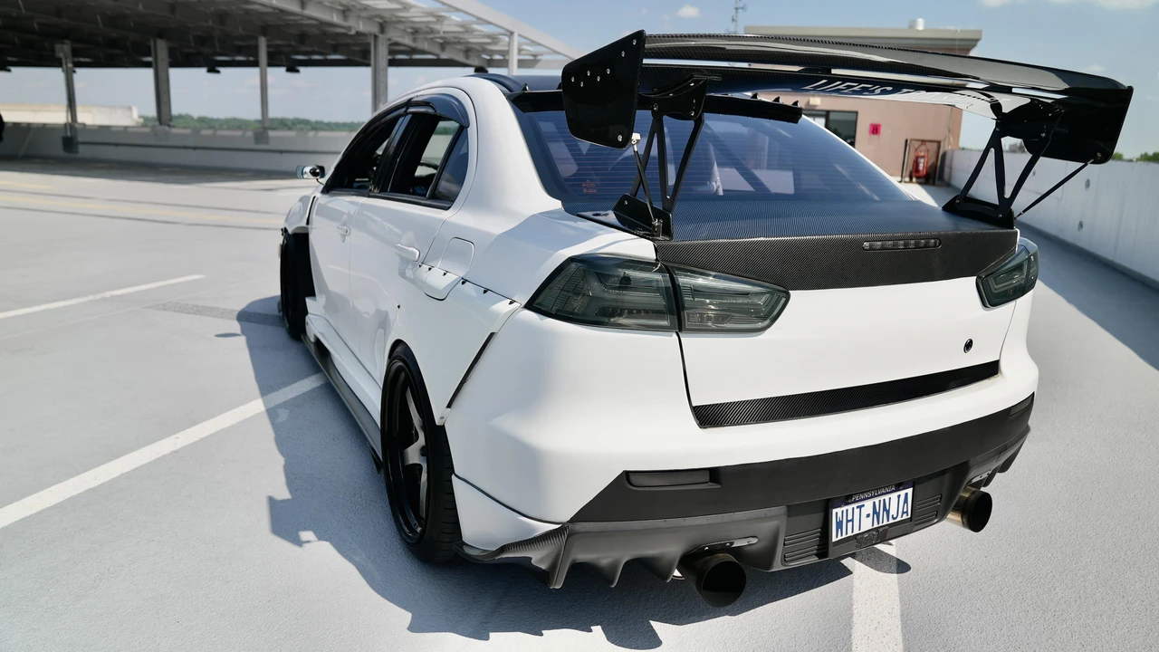 2010 Mitsubishi Lancer Evolution X 9th Gen - Image 19 of 29