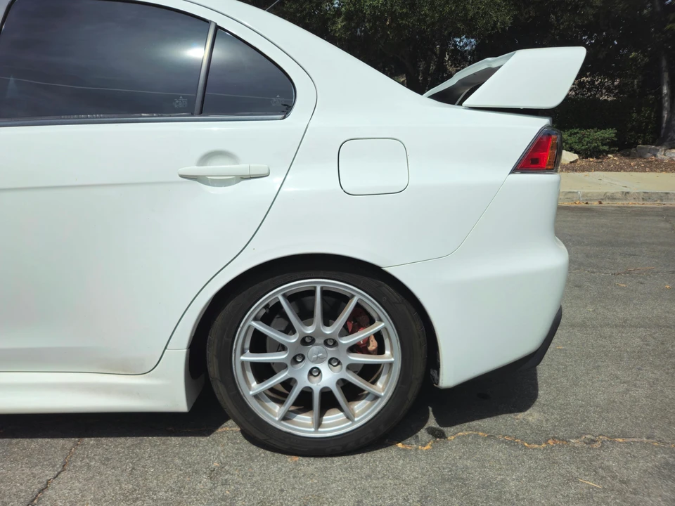 2010 Mitsubishi Lancer Evolution X 9th Gen - Image 27 of 31