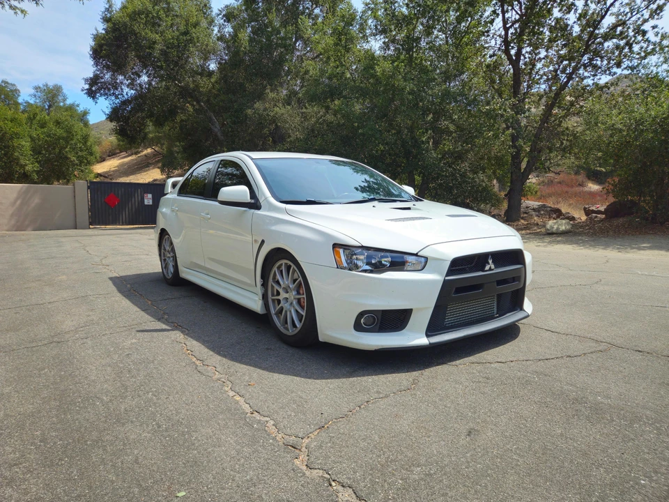 2010 Mitsubishi Lancer Evolution X 9th Gen - Image 12 of 31