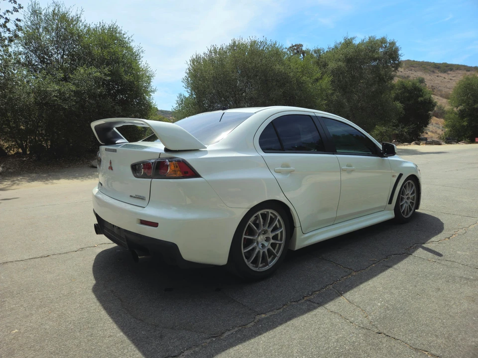 2010 Mitsubishi Lancer Evolution X 9th Gen - Image 10 of 31