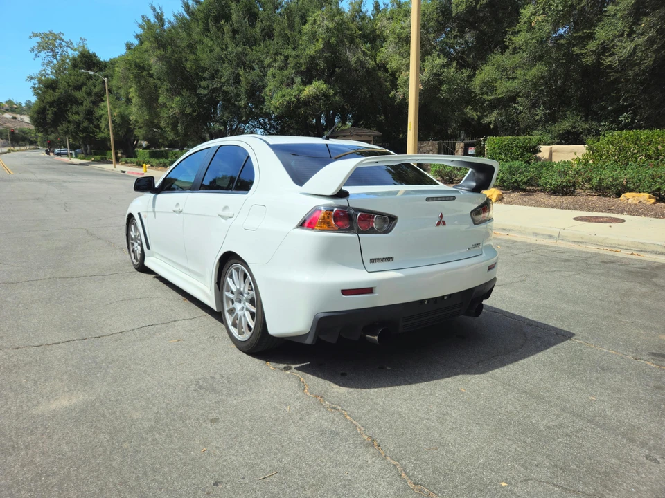 2010 Mitsubishi Lancer Evolution X 9th Gen - Image 8 of 31