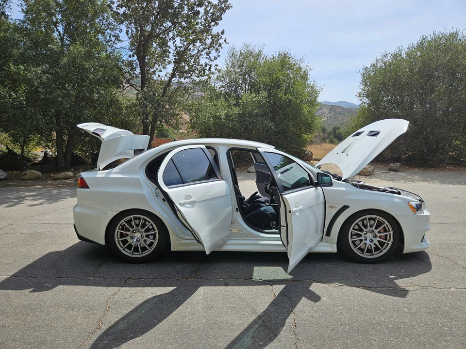 2010 Mitsubishi Lancer Evolution X 9th Gen - Image 22 of 31