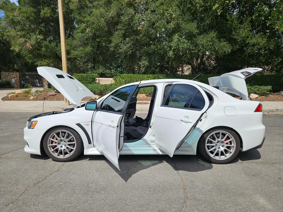 2010 Mitsubishi Lancer Evolution X 9th Gen - Image 18 of 31