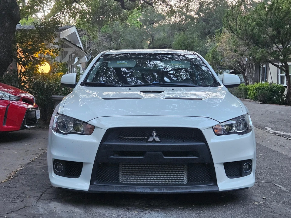2010 Mitsubishi Lancer Evolution X 9th Gen - Image 13 of 31