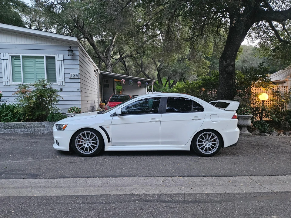 2010 Mitsubishi Lancer Evolution X 9th Gen - Image 15 of 31