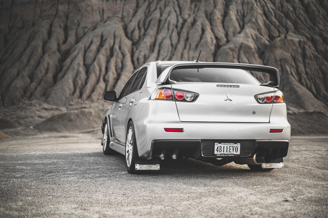 2010 Mitsubishi Lancer Evolution X 9th Gen - Image 13 of 31