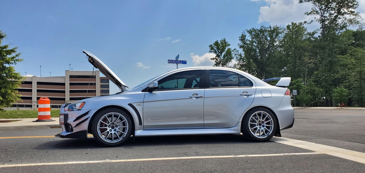 2010 Mitsubishi Lancer Evolution X 9th Gen - Image 11 of 31