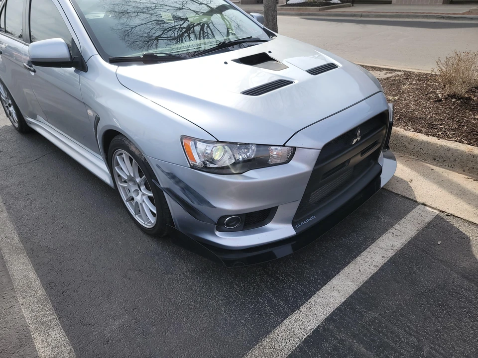 2010 Mitsubishi Lancer Evolution X 9th Gen - Image 17 of 31