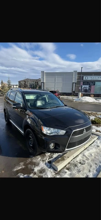 2010 Mitsubishi Outlander - Image 9 of 10