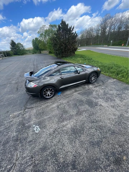 2010 Mitsubishi Eclipse 4th Gen - Image 5 of 10