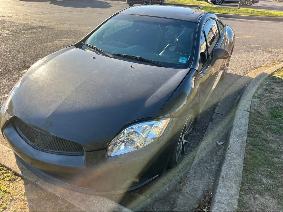 2010 Mitsubishi Eclipse 4th Gen - Image 2 of 4