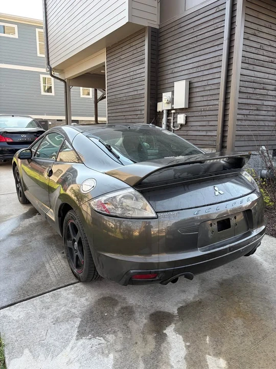 2010 Mitsubishi Eclipse 4th Gen - Image 4 of 10