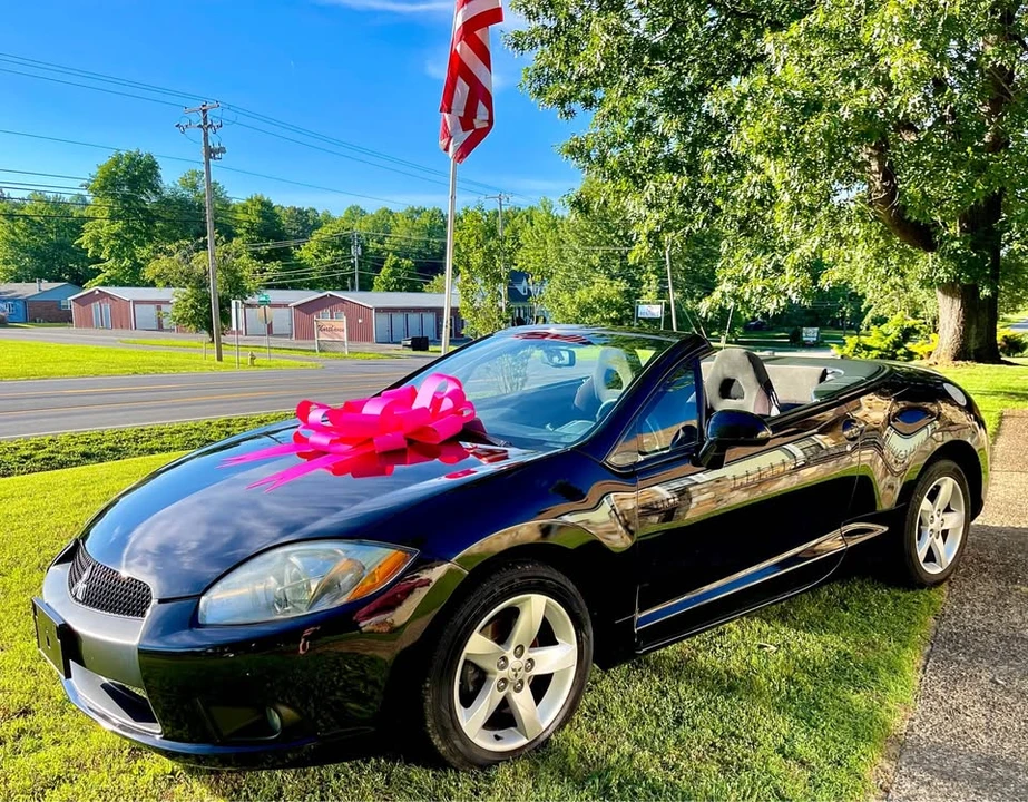 2010 Mitsubishi Eclipse 4th Gen - Image 2 of 11