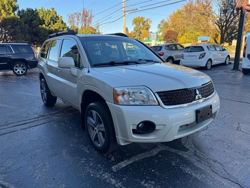 2010 Mitsubishi Endeavor - Image 2 of 20