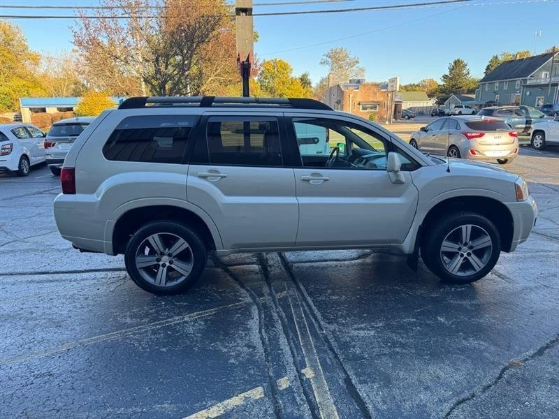 2010 Mitsubishi Endeavor - Image 8 of 20