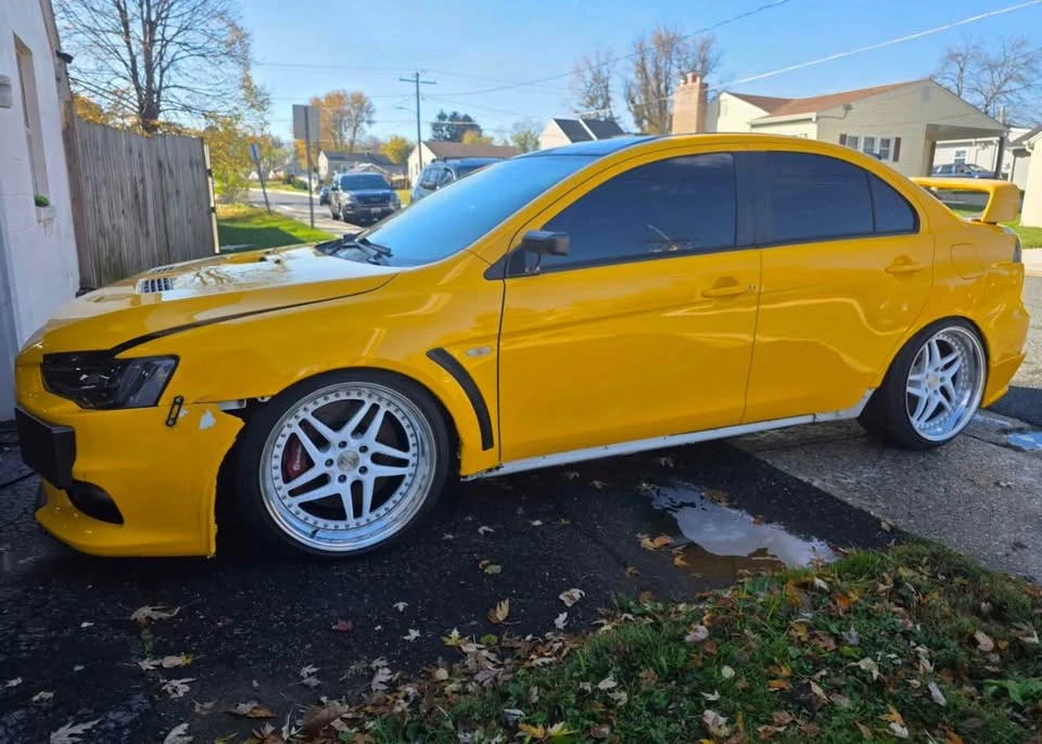 2010 Mitsubishi Lancer Evolution X 9th Gen - Image 2 of 12